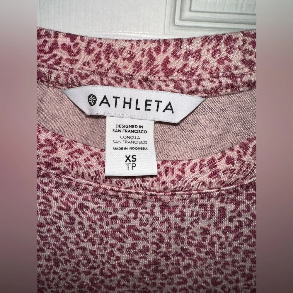 Athleta Leopard Print Pink Sleeveless Muscle Tee (XS) - Picture 13 of 16